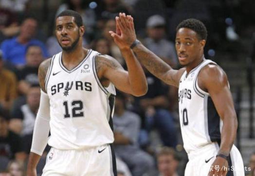 中甲半场：安以恩笑纳对方门将大礼，辽宁铁人暂1-0佛山南狮（中甲半场：安以恩抓住门将失误，辽宁铁人暂1-0领先佛山南狮）