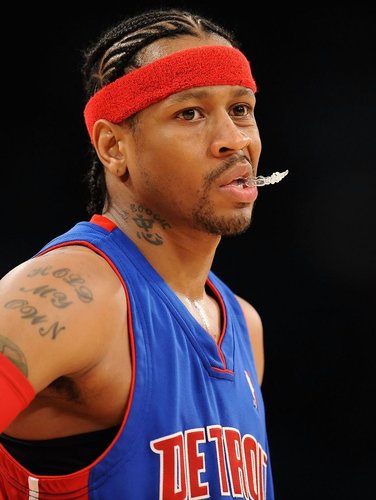 库里有望本周六复出战森林狼！勇士官方更新伤情：周四可参加训练（勇士官方：库里周四可参加训练，有望周六复出对阵森林狼）